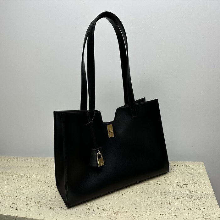 Celine Tote with minimalist design traits Black 01A