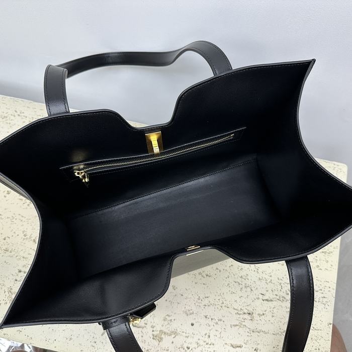 Celine Tote with minimalist design traits Black 01A