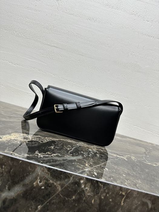 Celine Tote with sleek design Black 01A 2