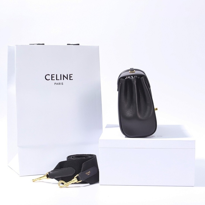 Celine Tote with sleek design Black 01A