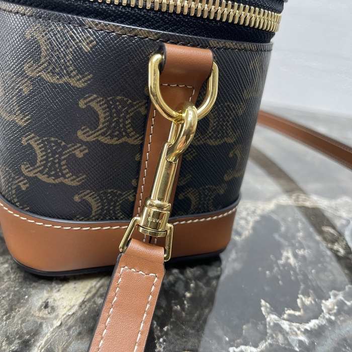 Celine Tote with stylish features Brown 01A 3