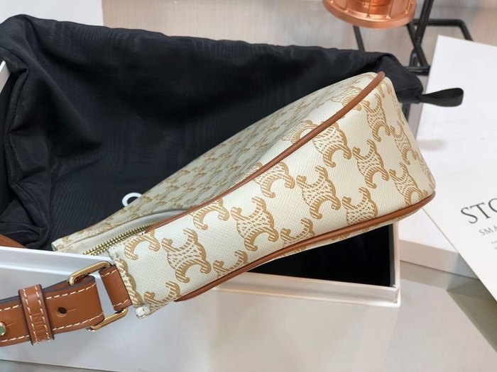 Celine Tote with stylish features Brown 01A