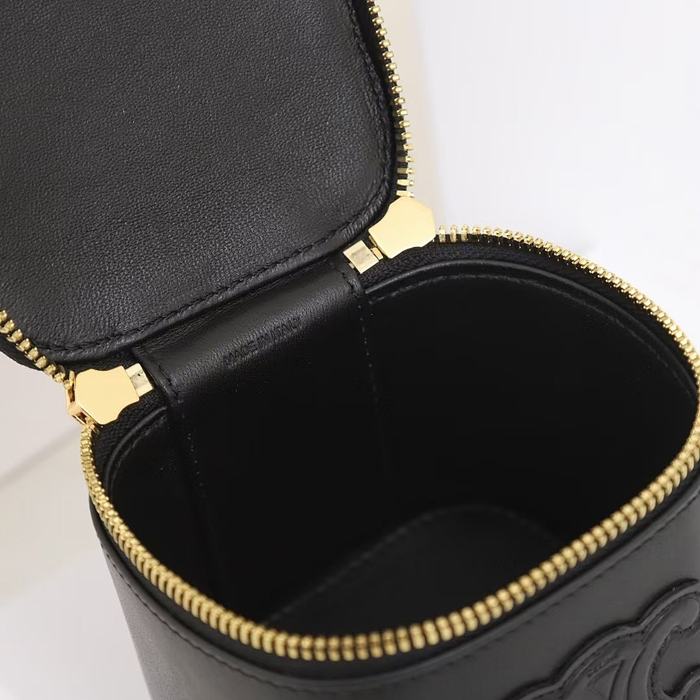 Celine Tote with stylish leather finish Black 01A