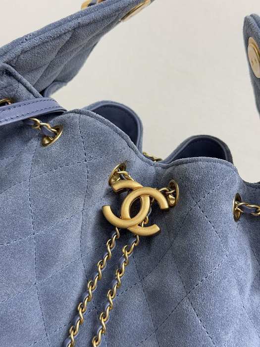 Bag charms chanel