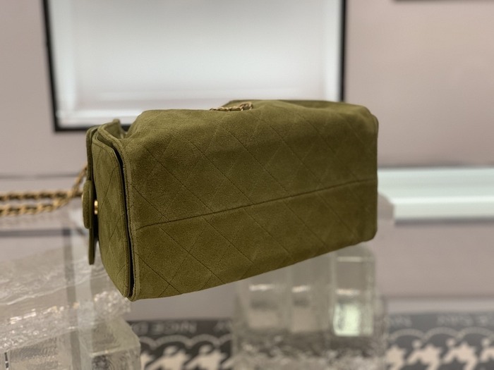 Black chanel vintage bag