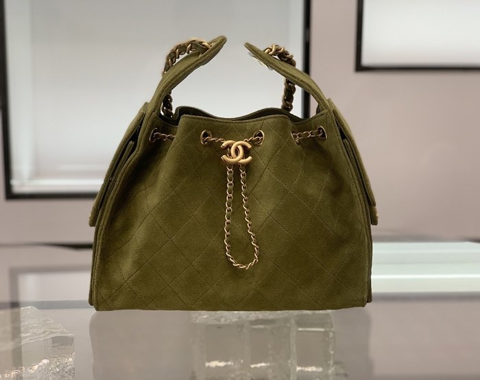 Black chanel vintage bag