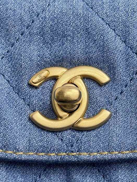 Chanel alligator bag