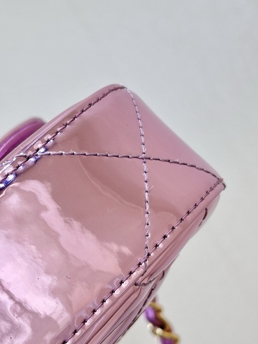 Chanel around chain bag