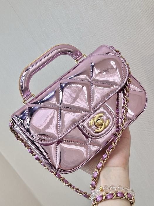 Chanel around chain bag