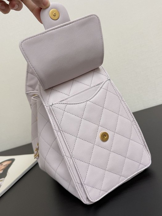 Chanel bag consignment