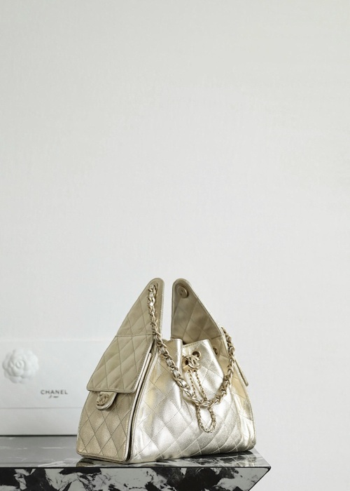 Chanel bag pre owned