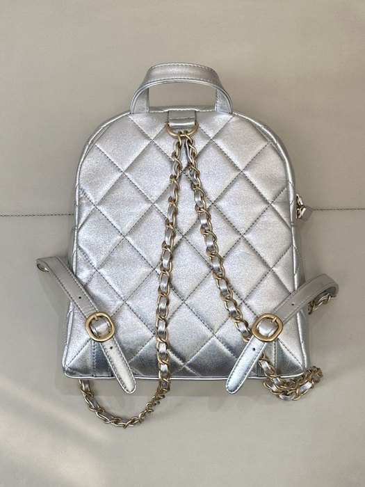 Chanel bag with flowers