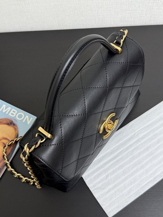 Chanel bags under 1000