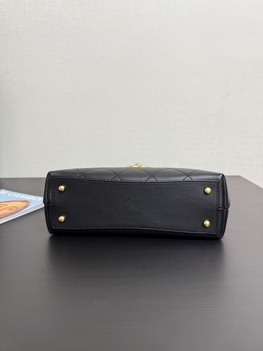 Chanel bags under 1000