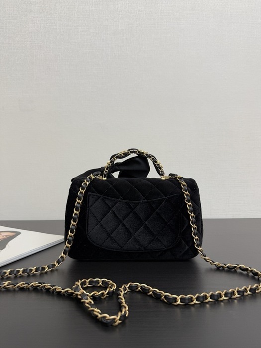 Chanel business affinity bag