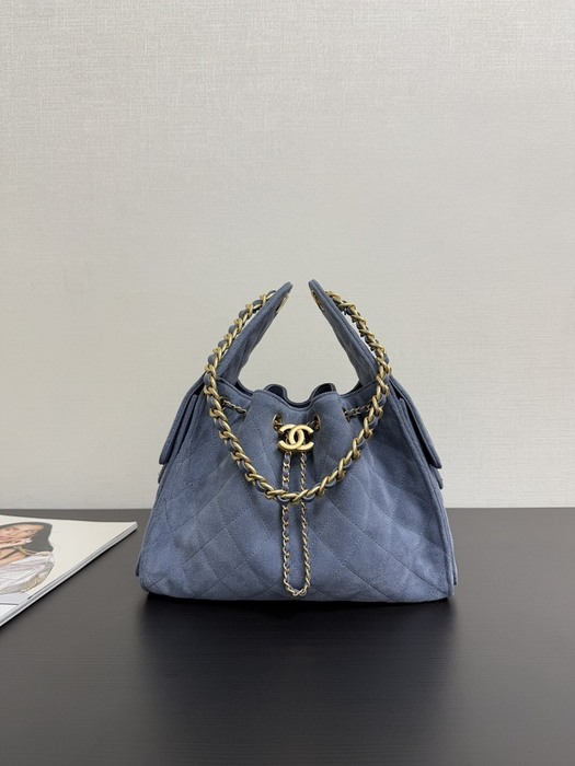 Chanel canvas bag deauville