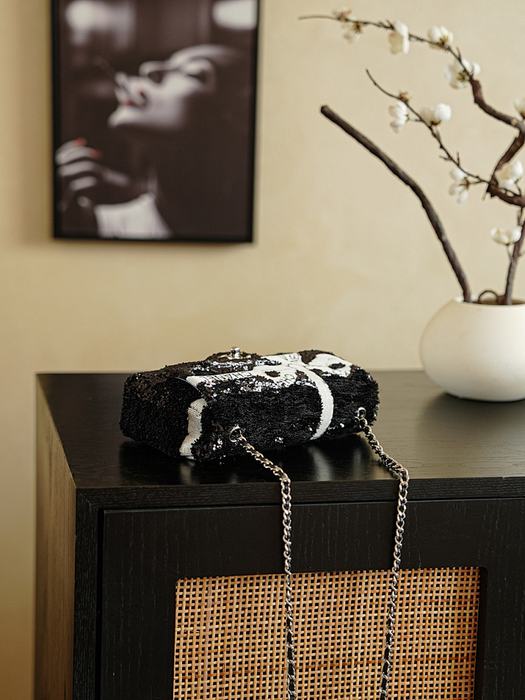 Chanel chain around bag