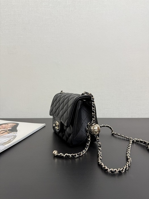 Chanel deauville tote bag