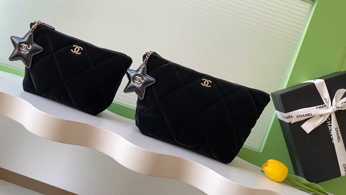 Chanel diamond forever bag