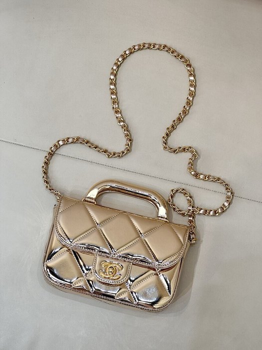 Chanel diana flap bag