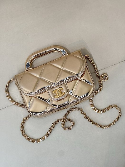 Chanel diana flap bag