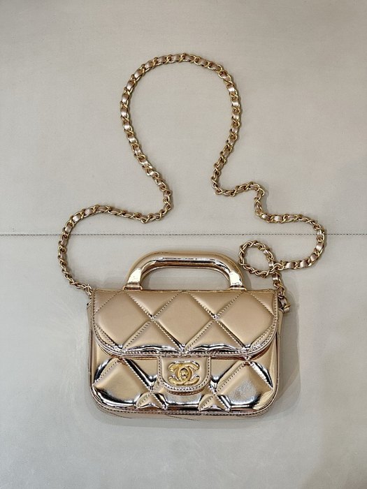 Chanel diana flap bag
