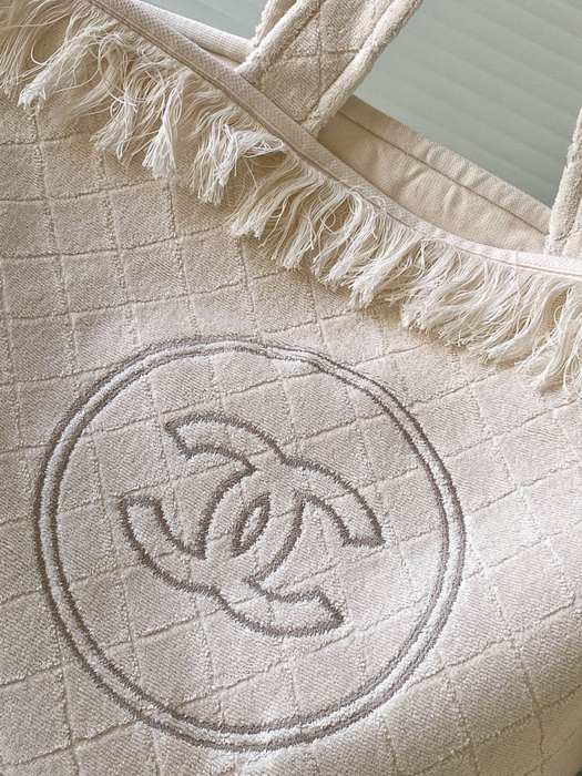 Chanel kelly bag