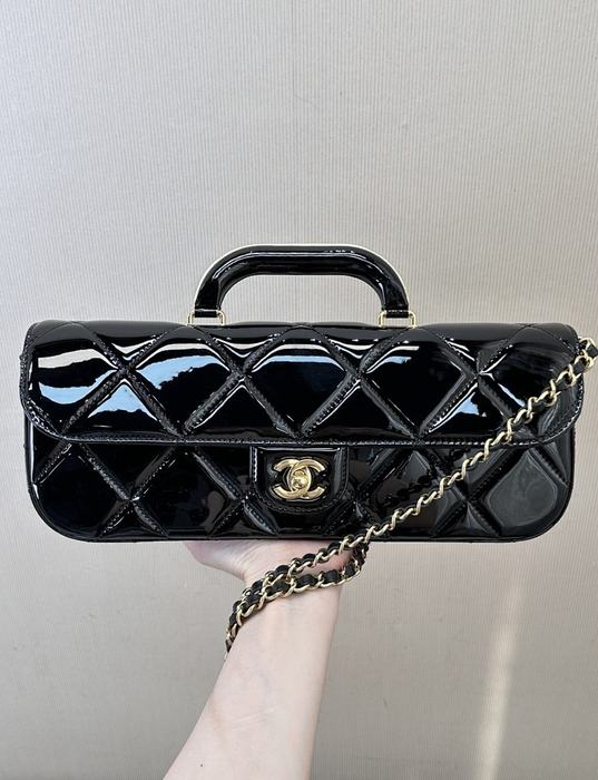 Chanel leather bag