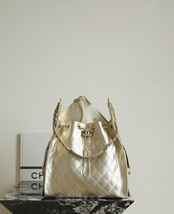 Chanel shoulder bag vintage