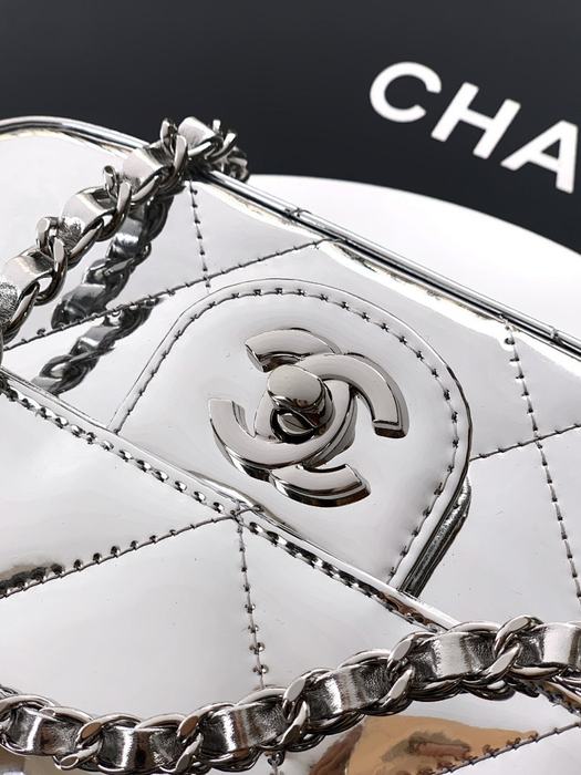 Chanelmini bag