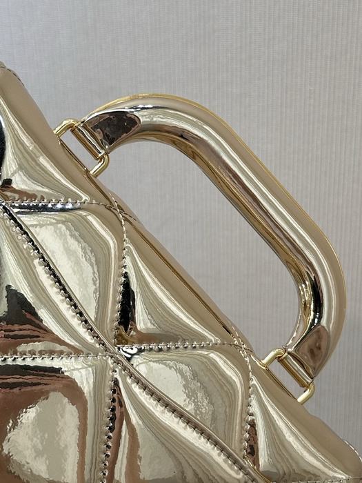 Pre loved chanel bags