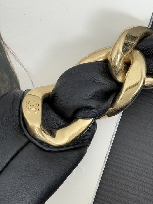 Pre owned chanel bags