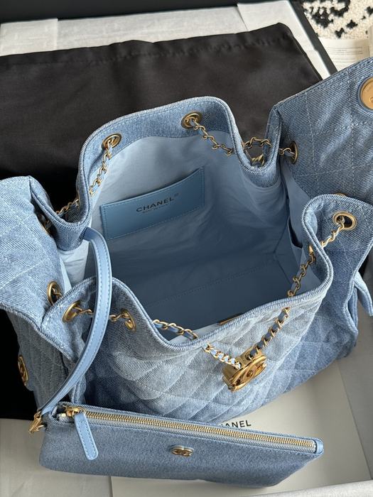 Vintage chanel bucket bag