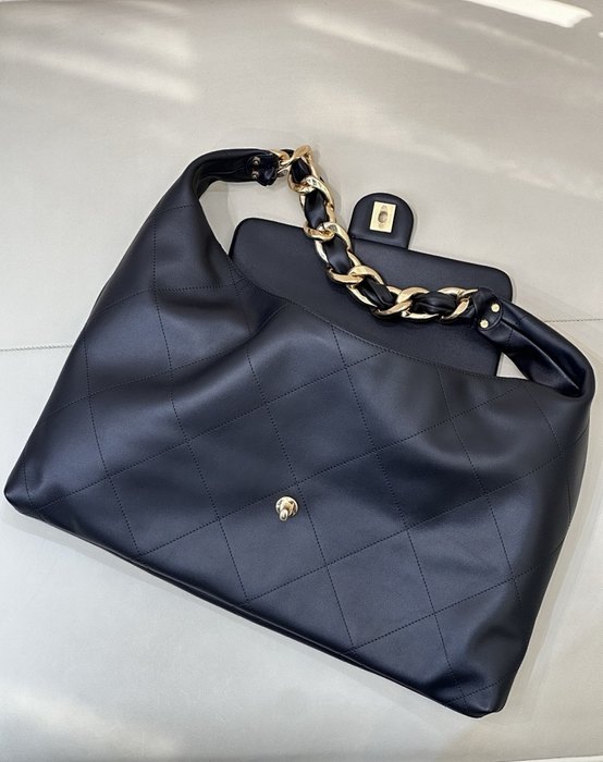 Vintage chanel gold bag