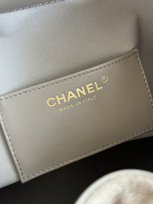 Vintage white chanel bag