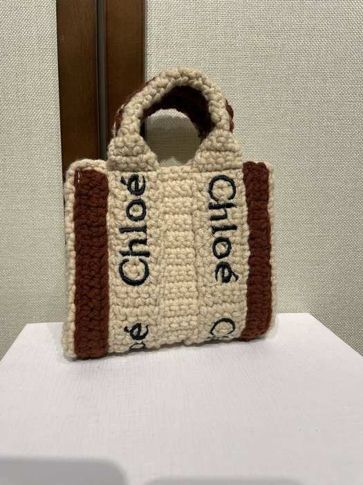 Chloe Tote Bag with Stylish Traits Brown 01A