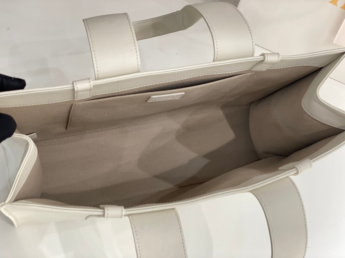 Chloe Tote bag with minimalist design Beige 01A