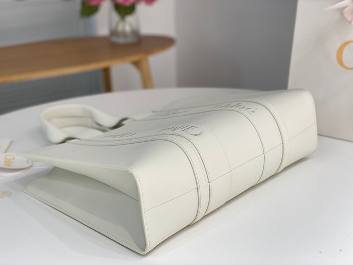 Chloe Tote bag with minimalist design Beige 01A