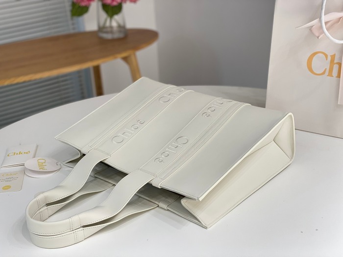 Chloe Tote bag with minimalist design Beige 01A