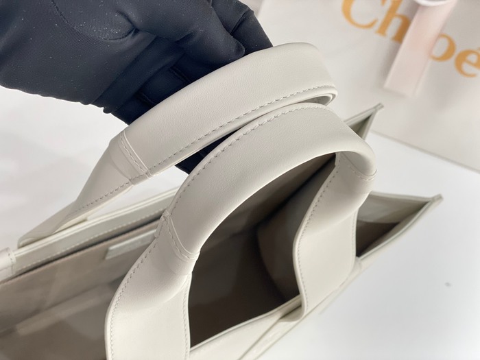 Chloe Tote bag with minimalist design Beige 01A