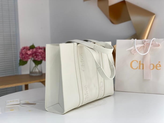 Chloe Tote bag with minimalist design Beige 01A