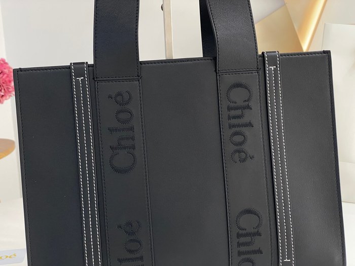 Chloe Tote bag with minimalist design Black 01A