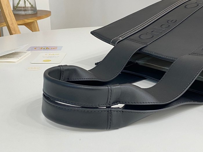 Chloe Tote bag with minimalist design Black 01A