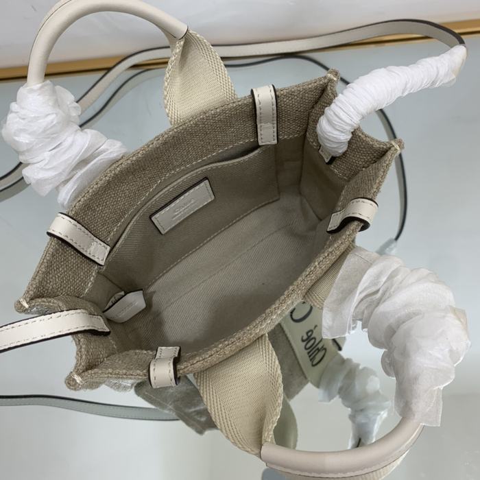 Chloe Tote bag with stylish design Beige 01A
