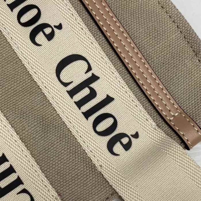 Chloe Tote bag with stylish features Beige 01A 2