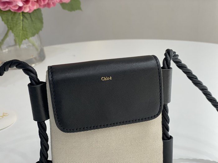 Chloe Tote bag with stylish features Black 01A 2
