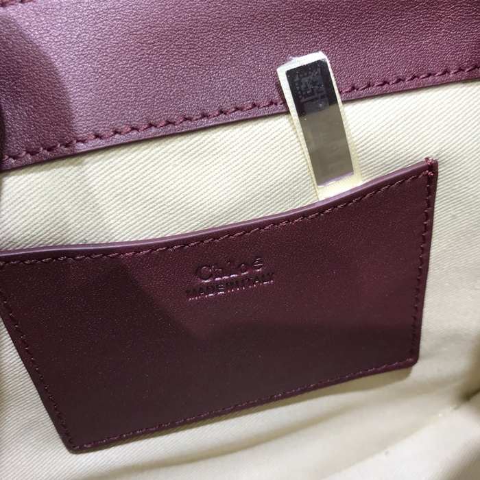 Chloe Tote bag with stylish features Burgundy 01A
