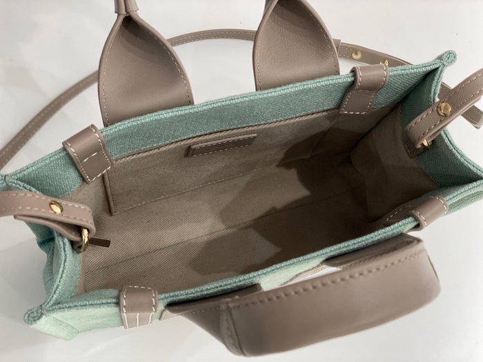 Chloe Tote bag with stylish features Red 01A