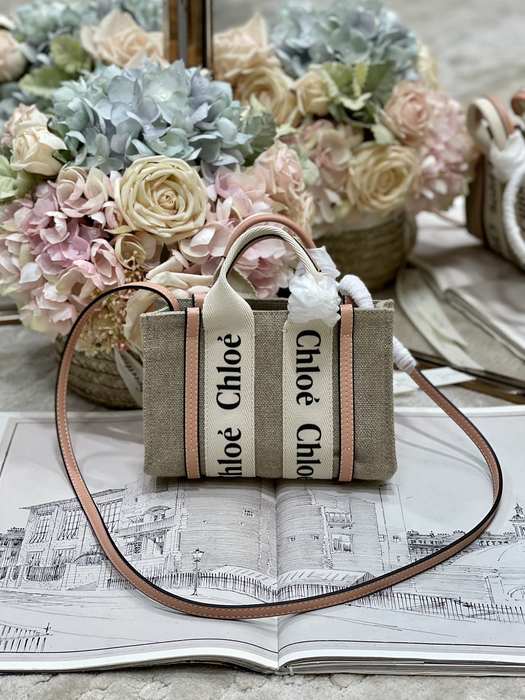 Chloe Tote bag with stylish traits Beige 01A 2