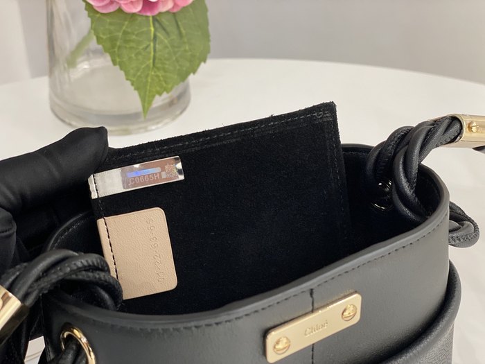 Chloe Tote bag with stylish traits Beige 01A